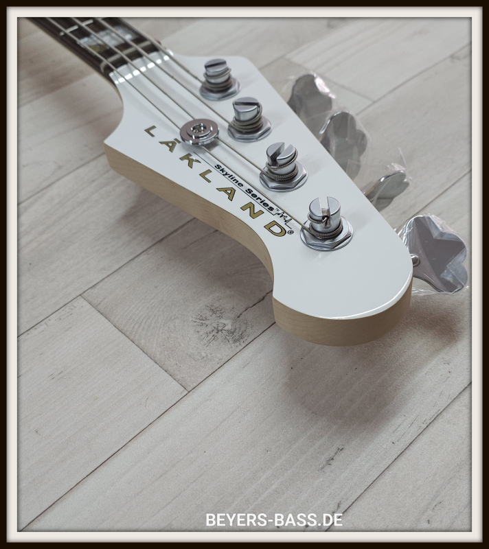 Lakland Skyline 44-64C Custom, White Gloss